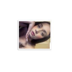 Meet your Posher, Hayley